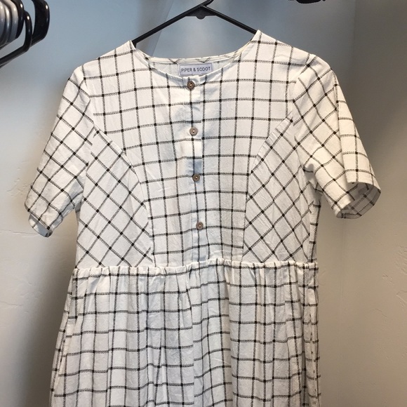 White grid dress - Picture 4 of 5